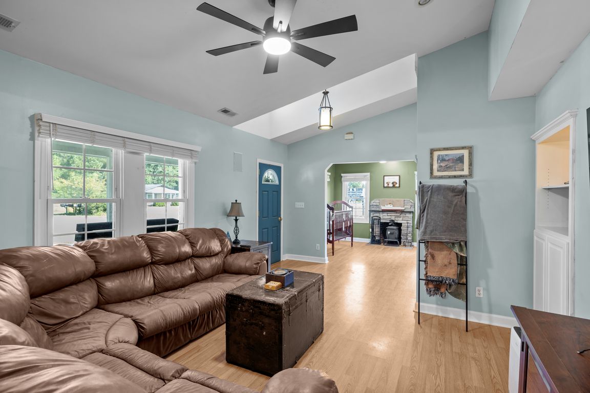 next background image