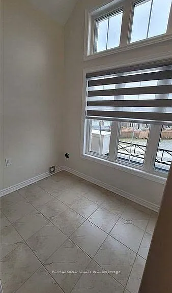 1 Sparrowbrook St — Photo 11