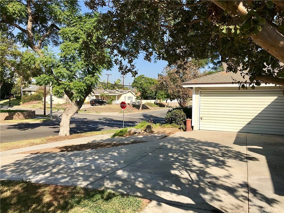1st image of 15056 Greenworth Dr