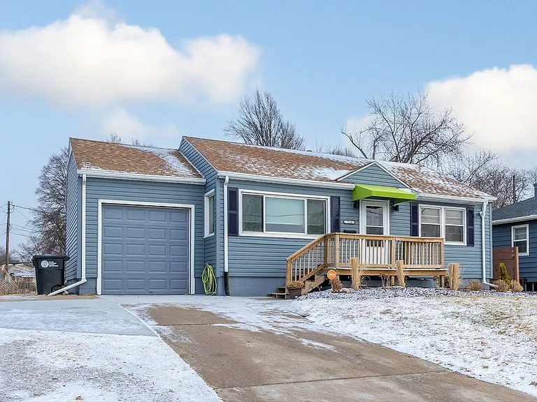 7514 Cass St — Photo 4