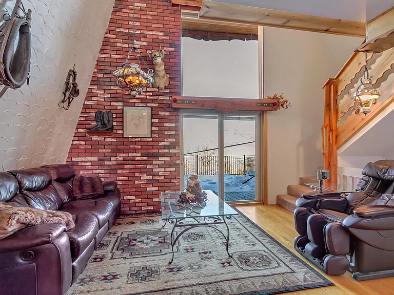 2607 N Viking Dr — Photo 7