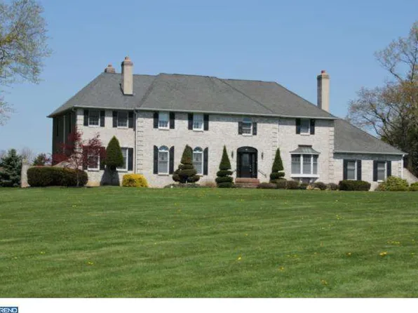 10 Beverly Hls, Ivyland, PA 18974