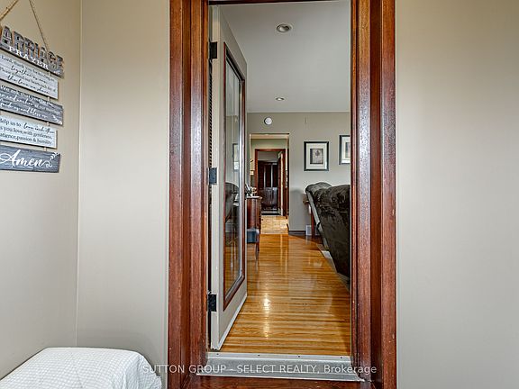 5th image of 1054 Chippewa Dr
