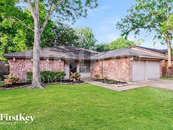 2nd image of 13323 Oak Ledge Dr