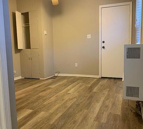 4th image of 311 Lakeville St #5