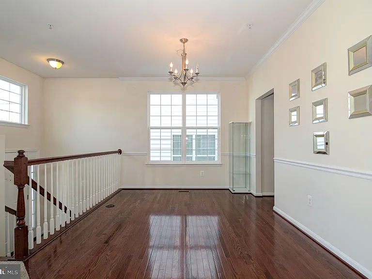 3401 Eagle Ridge Dr — Photo 4