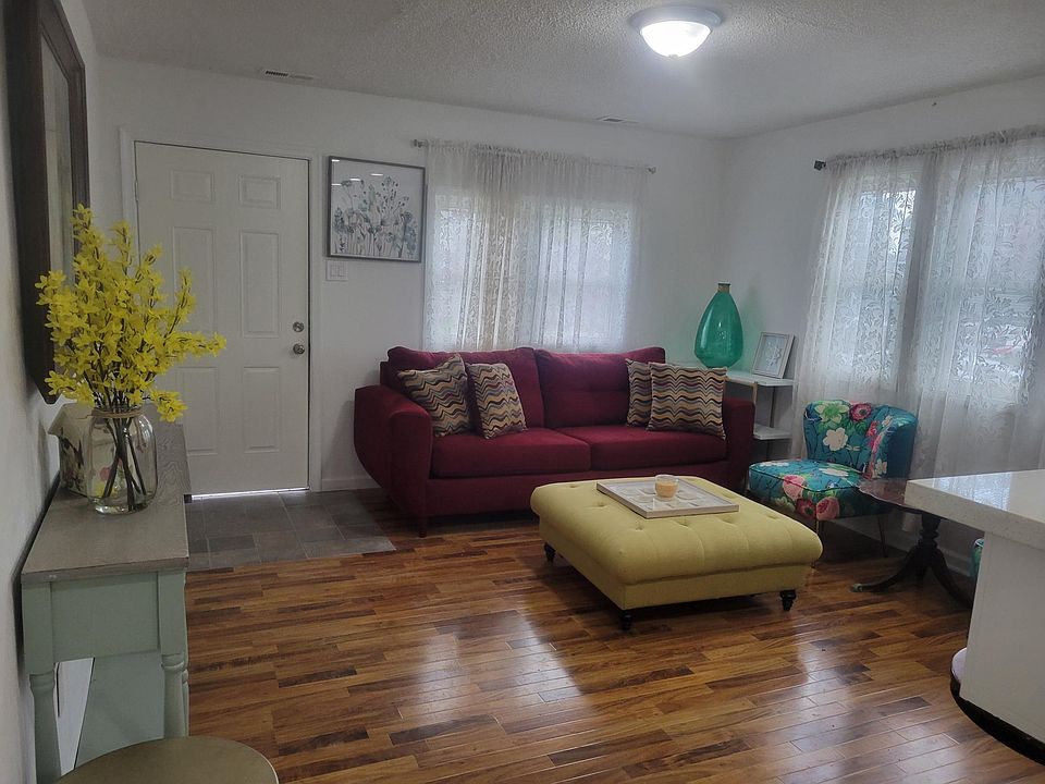 1st image of 6228 Freeman Ave