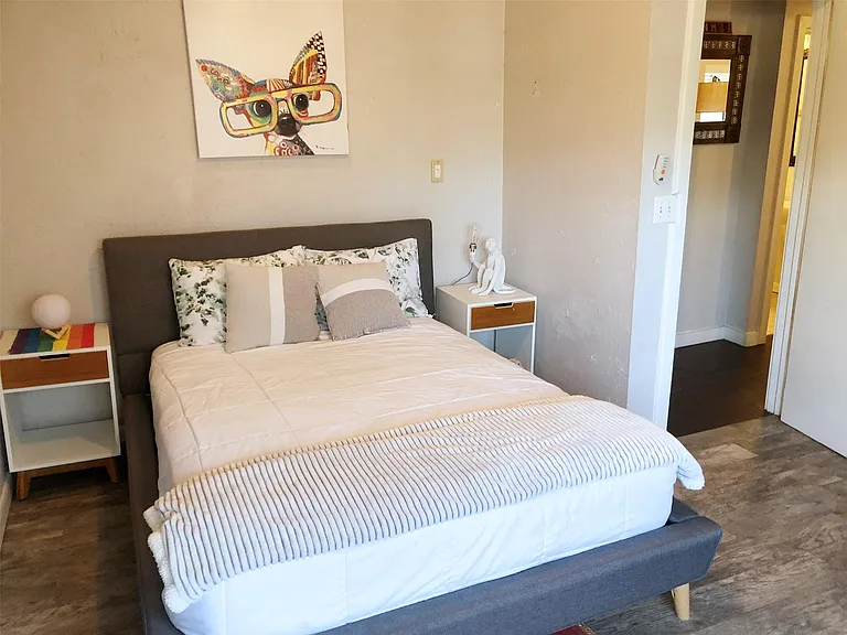 2510 Whitney St #3 — Photo 10