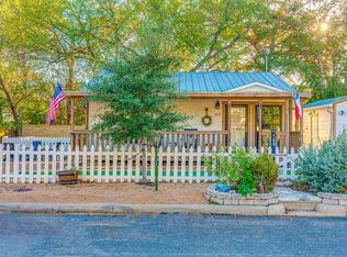 109 E College St, Fredericksburg, TX 78624