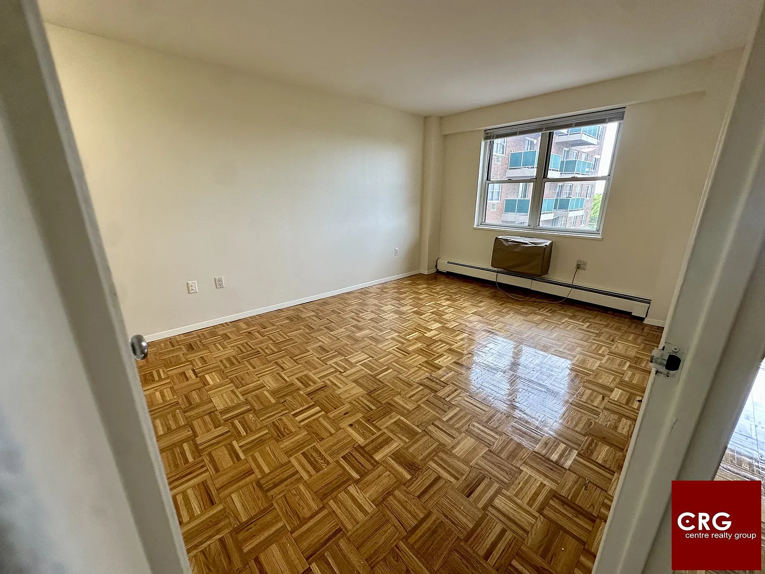 2 bed, 1.5 bath, $3,166 — Photo 4