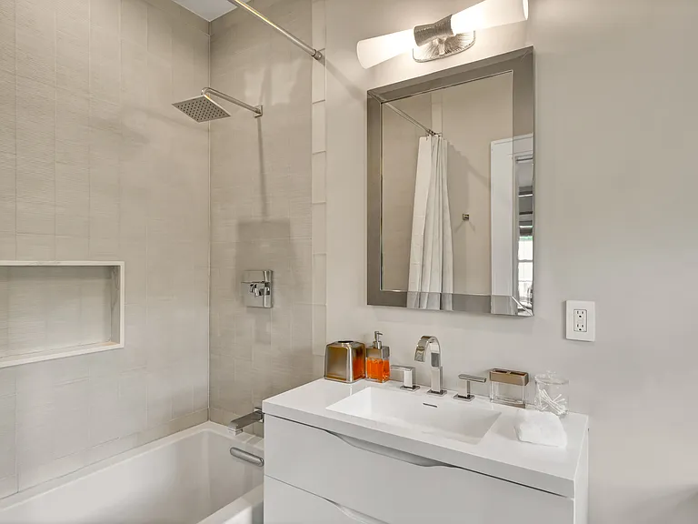 48 Harvest Ln — Photo 23