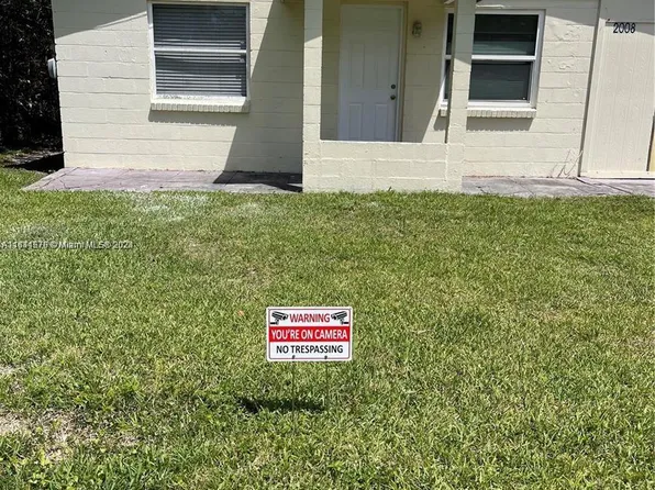 2008 N 51st Ct, Fort Pierce, FL 34947