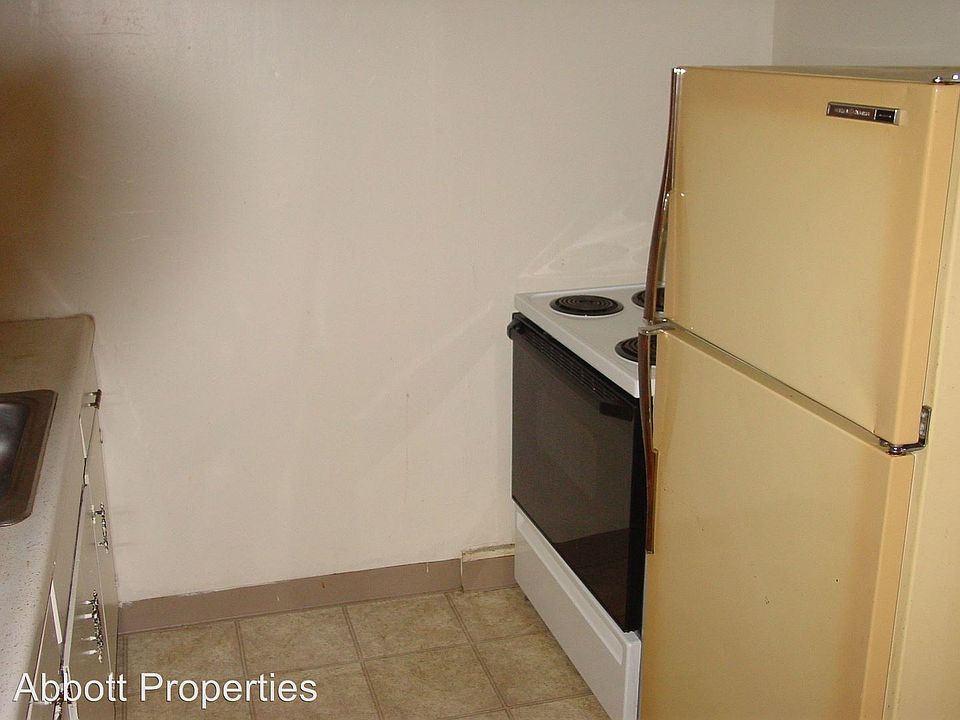 2nd image of 1122 Askew Ave APT 13