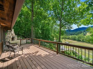 160 Cool Creek Dr, Burnsville, NC 28714
