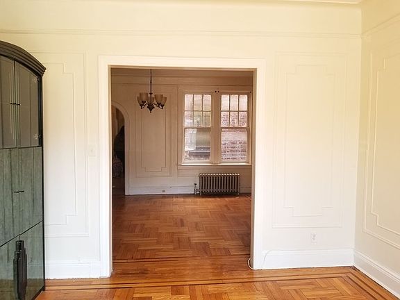 4th image of 1506 E 34th St APT 1