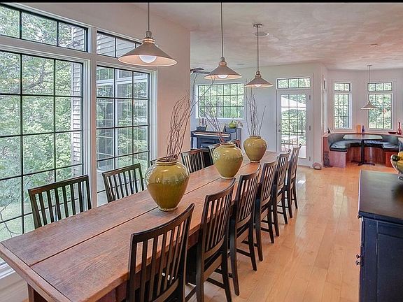 3rd image of 507 Shadow Wood Ct