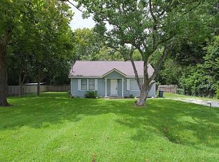 813 S Illinois Ave, League City, TX 77573