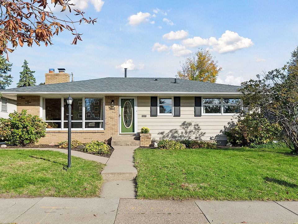 1st image of 3647 Buchanan St NE