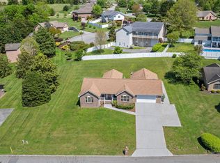 2497 Shaconage Trl, Sevierville, TN 37876