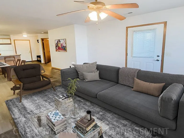 906 N Western Ave #911 — Photo 1