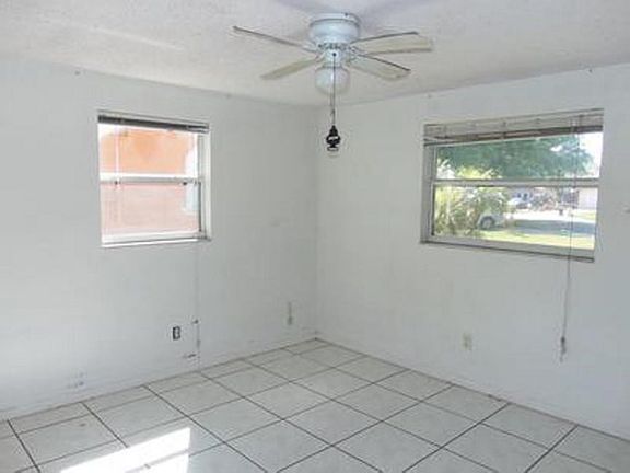 4th image of 14755 56th St N