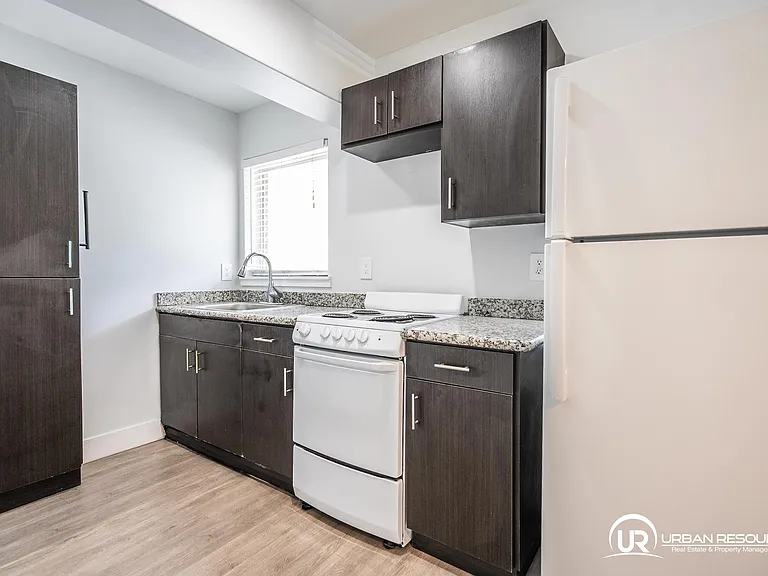 260 Navarre Ave #9 — Photo 8