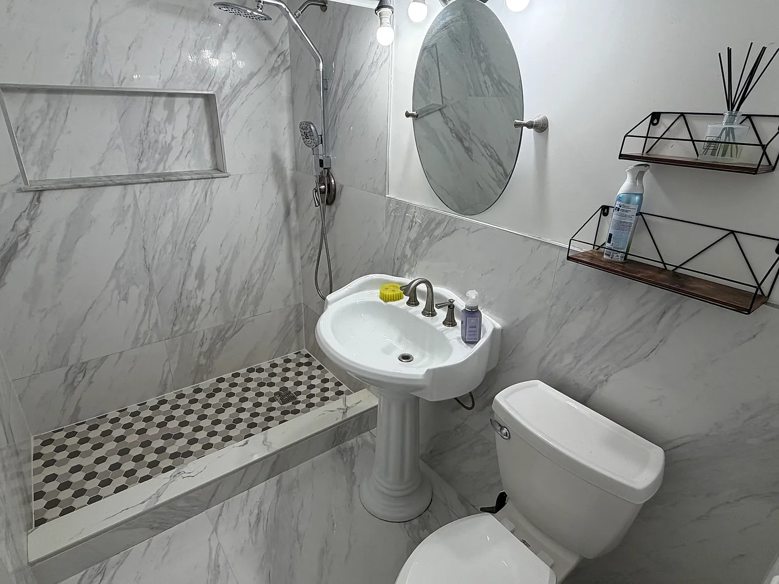 3 bed, 1539 sqft, $3,050 — Photo 3
