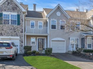 7 Georgian Ct, Basking Ridge, NJ 07920