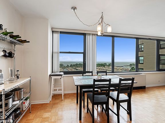 4th image of 3440 N Lake Shore Dr APT 12G