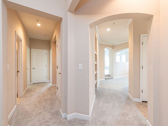 4th image of 4 Indigo Run Dr APT 1623