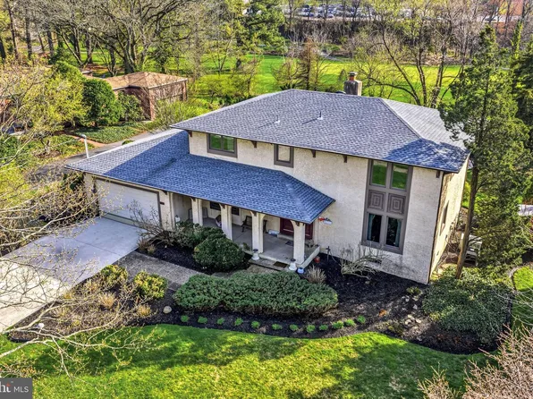 1803 Country Club Dr, Cherry Hill, NJ 08003