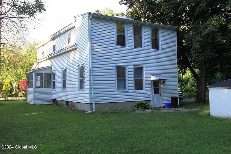 3rd image of 56 Brookview Avenue