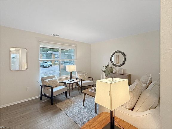 5th image of 728 Arthur Ave