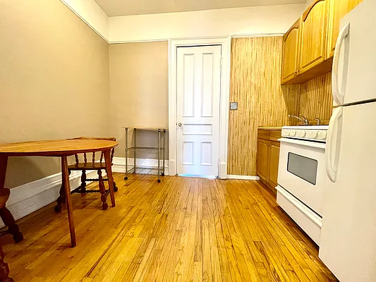 Rented by Remax Real Estate Professionals | media 4