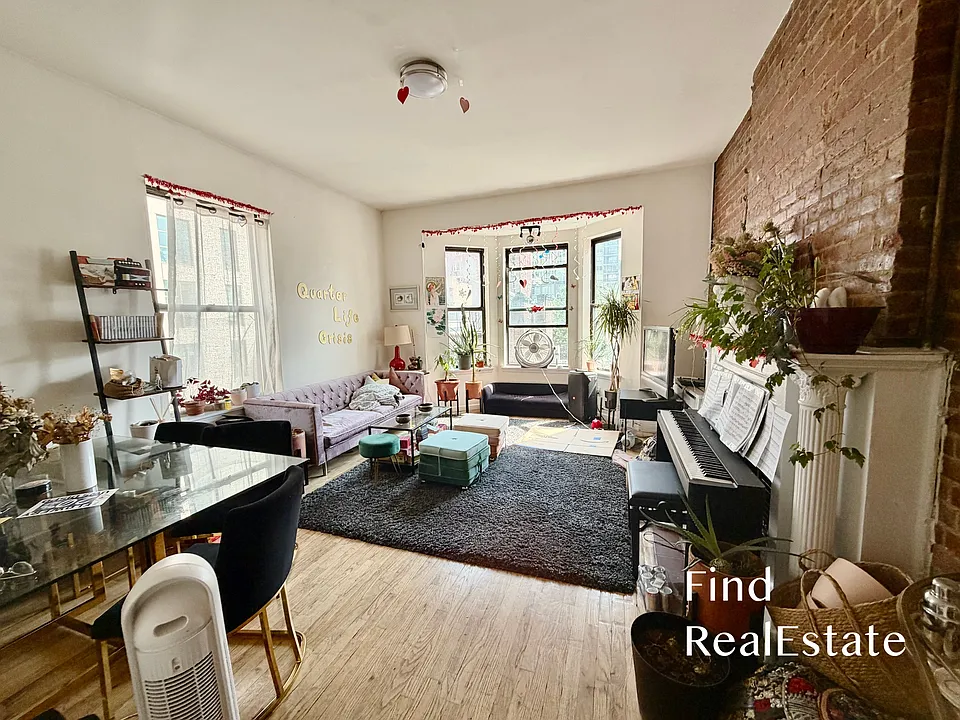 292 W 92nd St #6B
