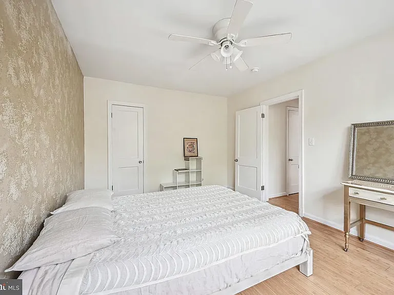 939 Longfellow St NW #205 — Photo 12