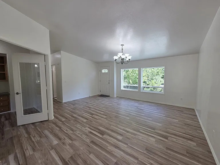 3950 Shoestring Rd — Photo 10