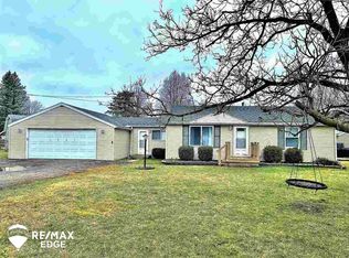 7037 Schoolcraft Dr, Davison, MI 48423