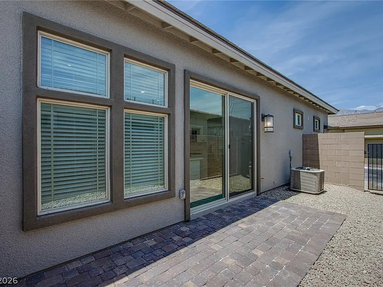 928 Allister Fields Ln — Photo 4