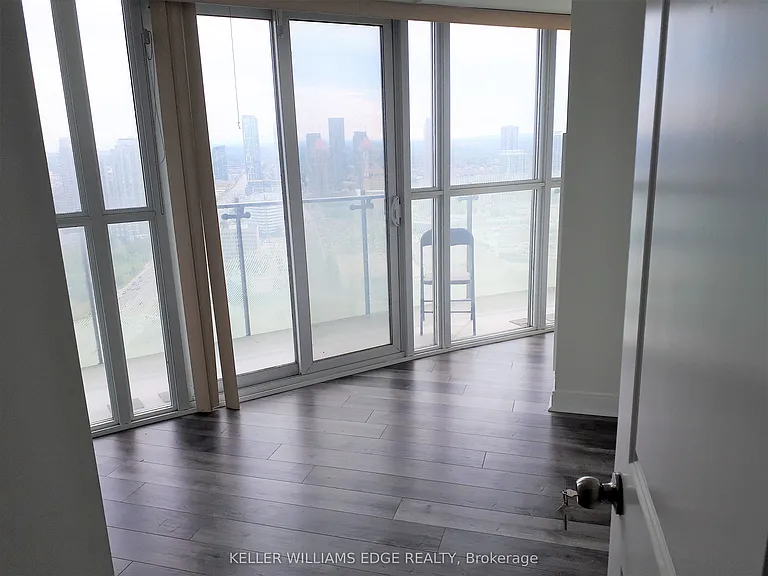 50 Absolute Ave E #3906 — Photo 3
