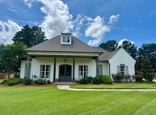 185 Saddlebrook Cv, Madison, MS 39110
