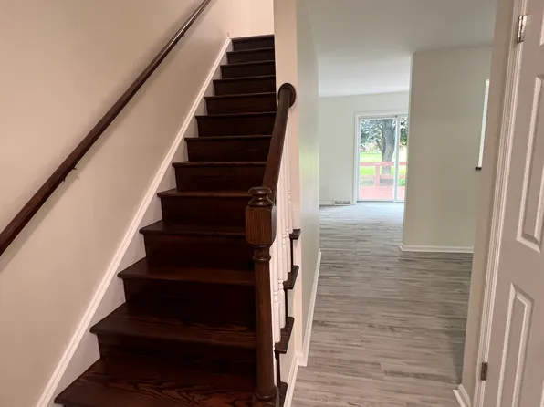 Shaker Heights Apartments, 276 Old Loudon Rd #29ce5bbf4, Latham, NY 12110