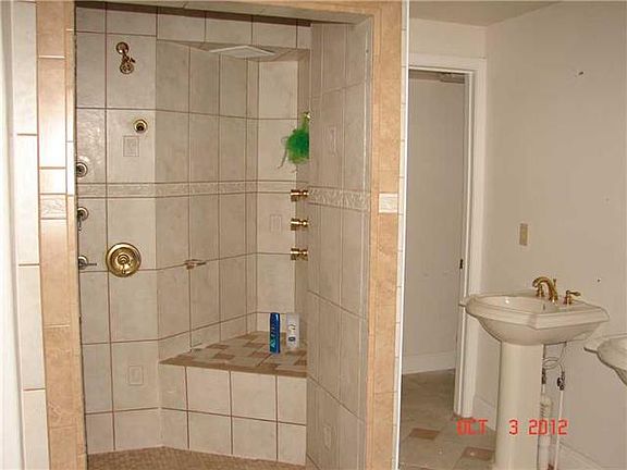 5th image of 7155 Westhaven Dr