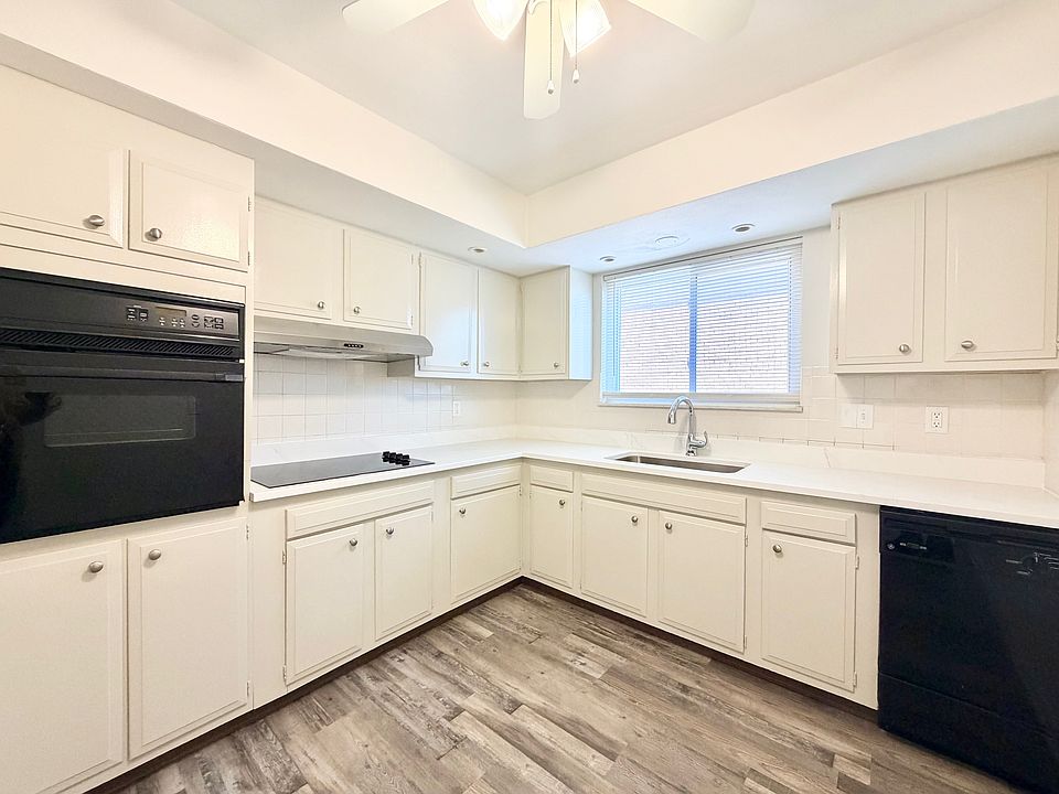 1st image of 4261 Fatima Dr #2