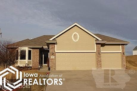 1st image of 19232 Lamont Cir