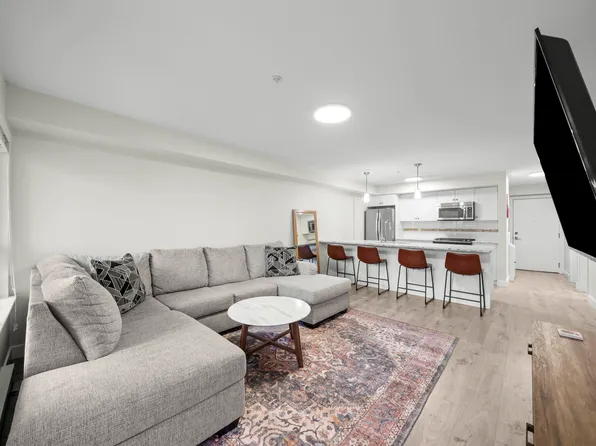 4815 55b St #109, Delta, BC V4K 3V7