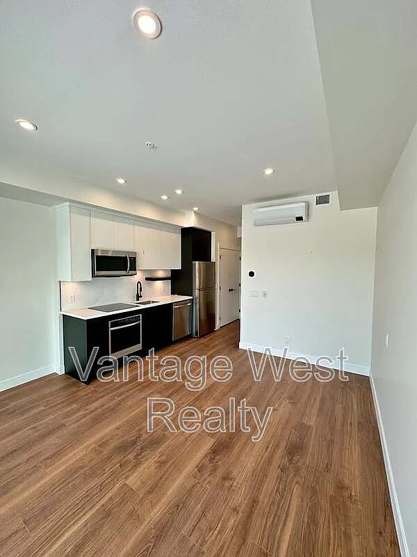 Studio, 1.0 bath, 314 sqft, $1,550 — Photo 3