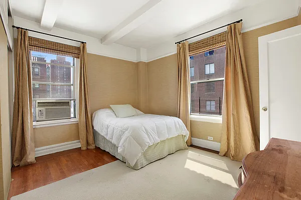 Sold by Corcoran | media 21