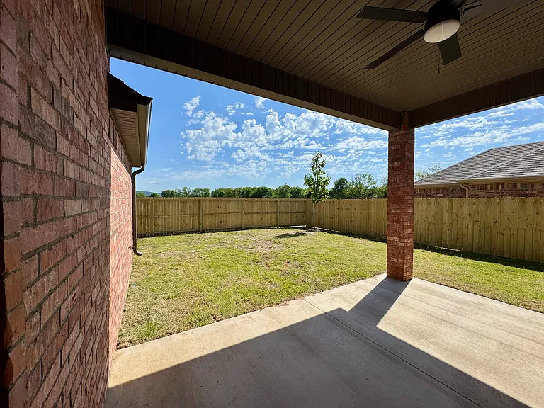 4821 W Planetree St — Photo 24