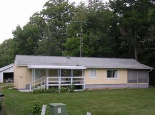 1218 S Durand Rd, Durand, MI 48429